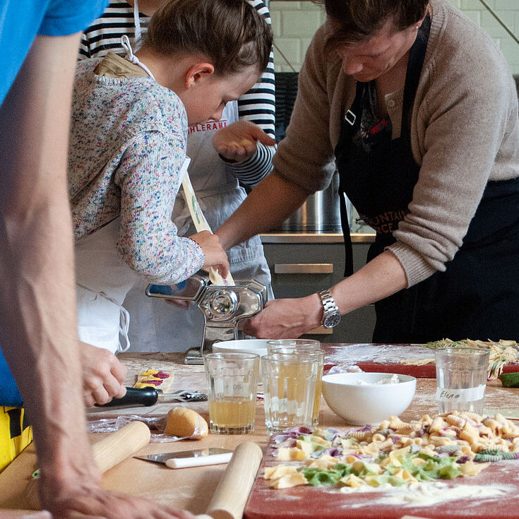 Various cooking and baking courses in the Mühle TiefenbrunnenZurich